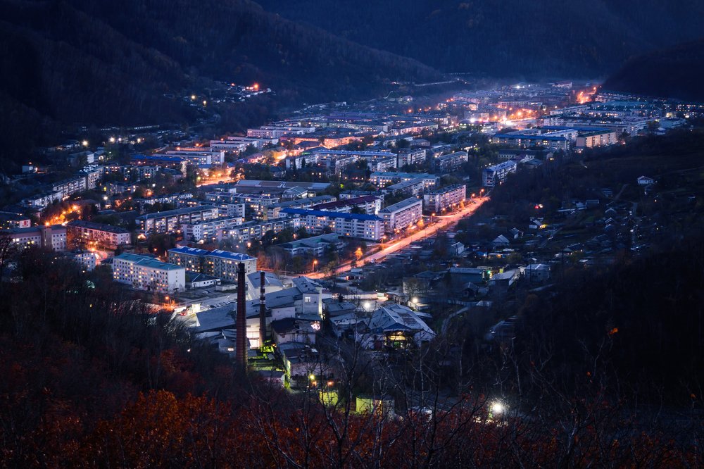 Ночной Дальнегорск.