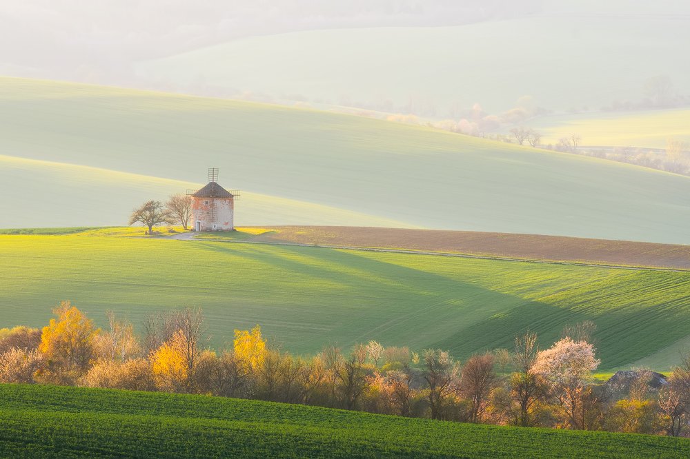 Долина одинокой мельницы