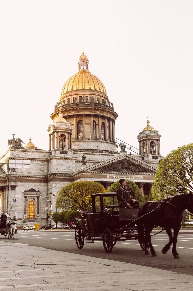 Исаакиевский кафедра́льный собо́р