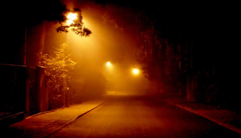 Фонарь. Туман. Осень.