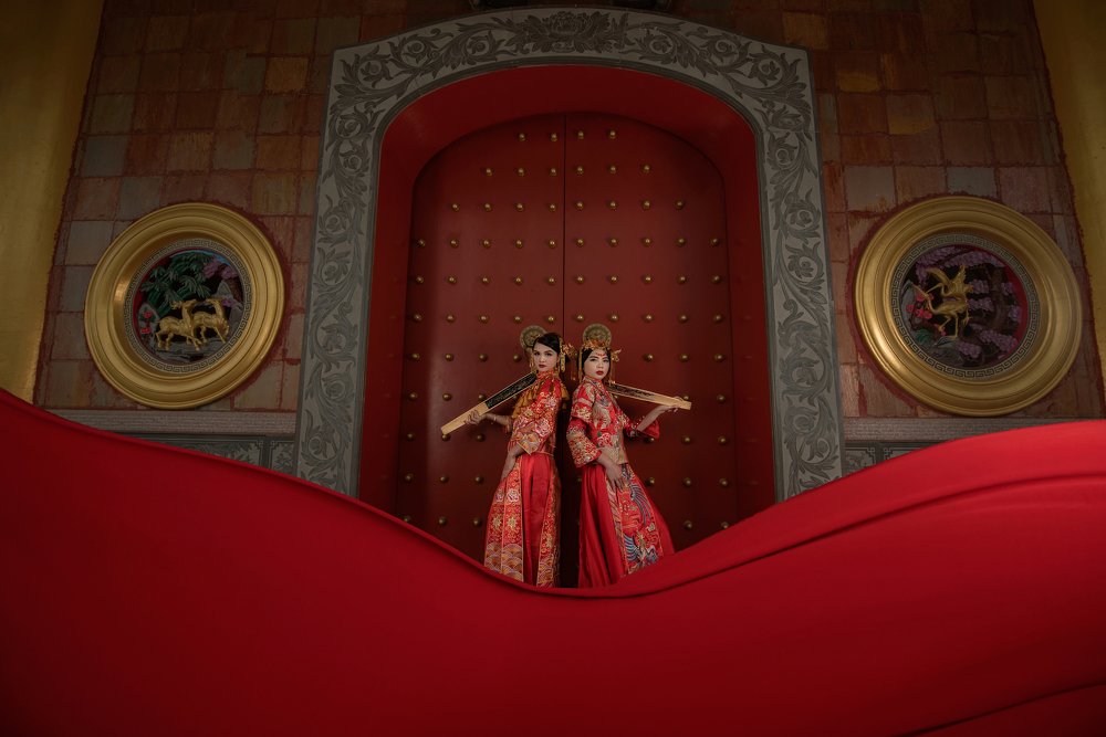 Chinese Brides (Ancient Costume)