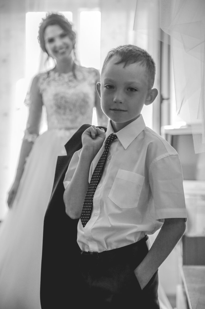 Ведь самая красивая невеста на планете - моя сестренка