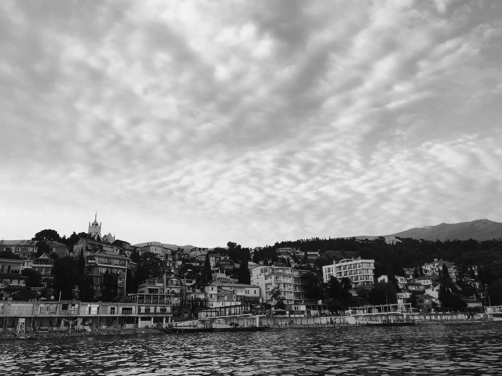 Чёрный берег