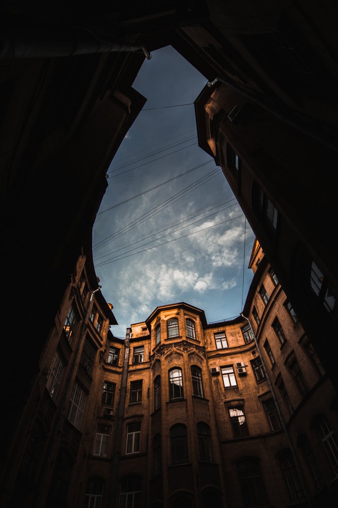 Атмосфера городских дворов