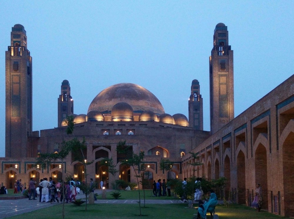 Bahria Grand Masjid Lahore