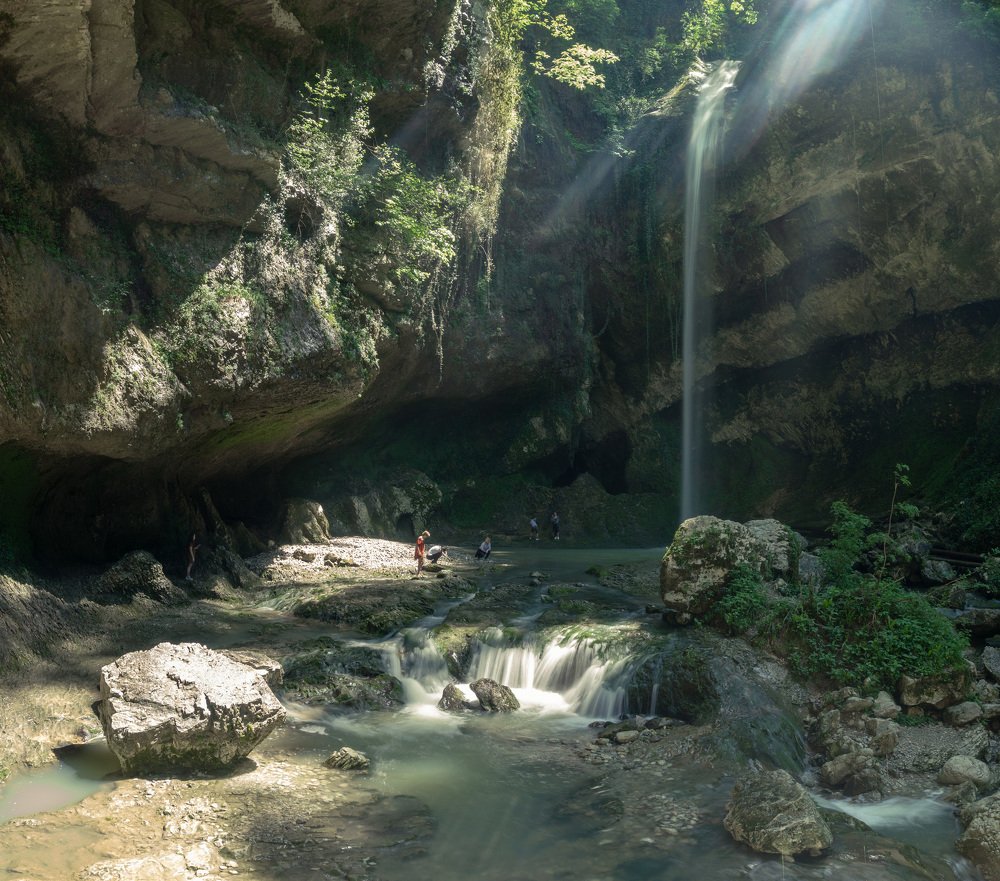 Водопад Пасть Дракона
