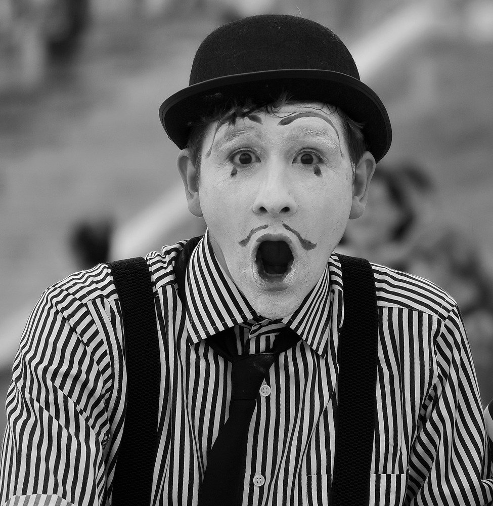 С  открытым  ртом .