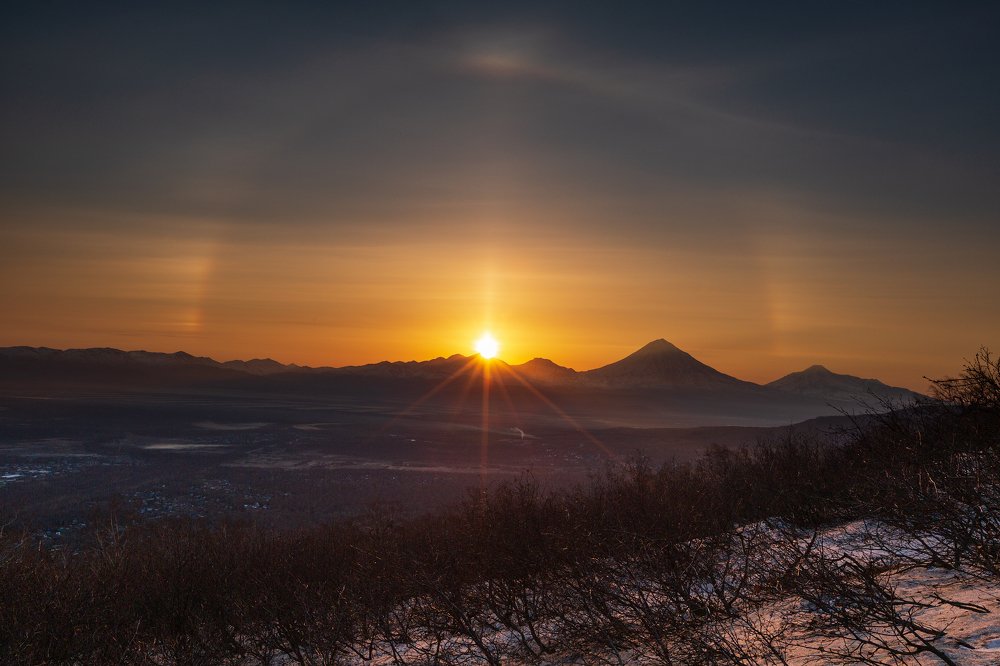 Галло над Корякским вулканом