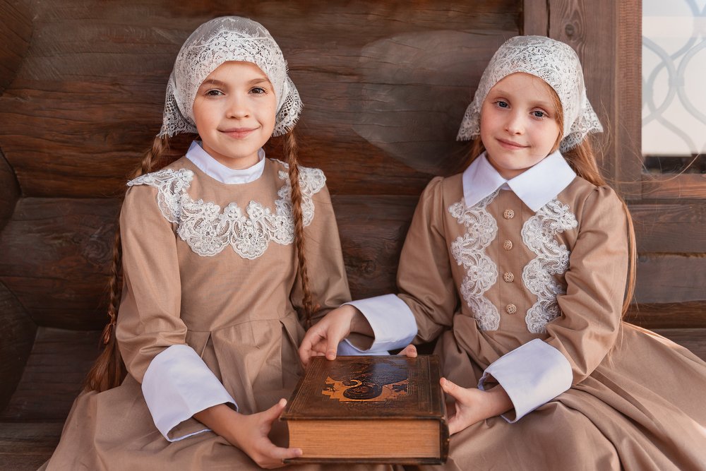 Ариша и Полина