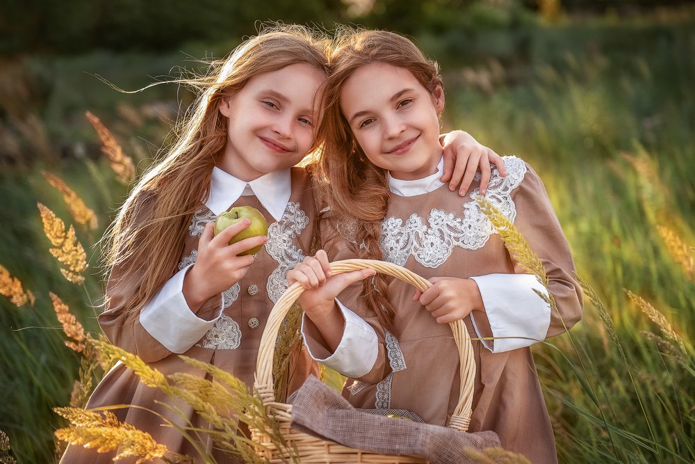 Подружки сестрички