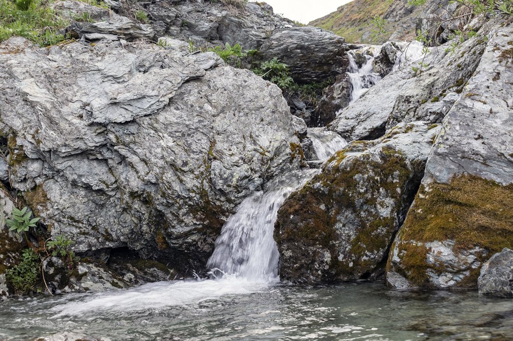 Водопад с гор