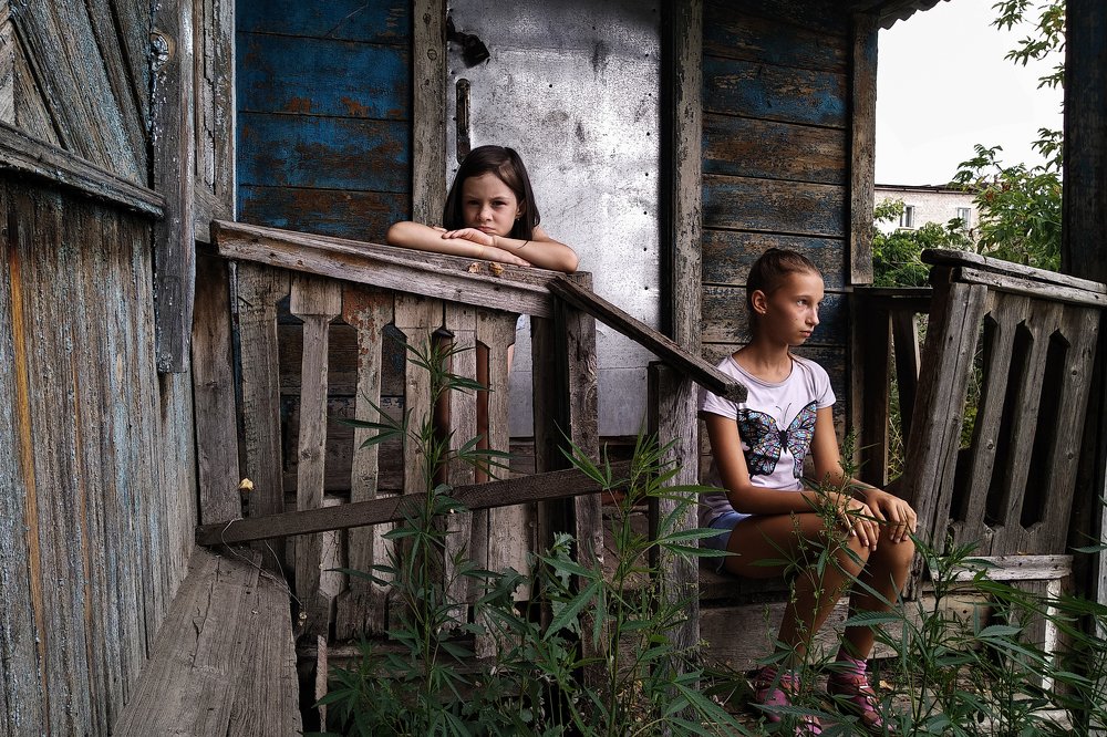 У старого дома