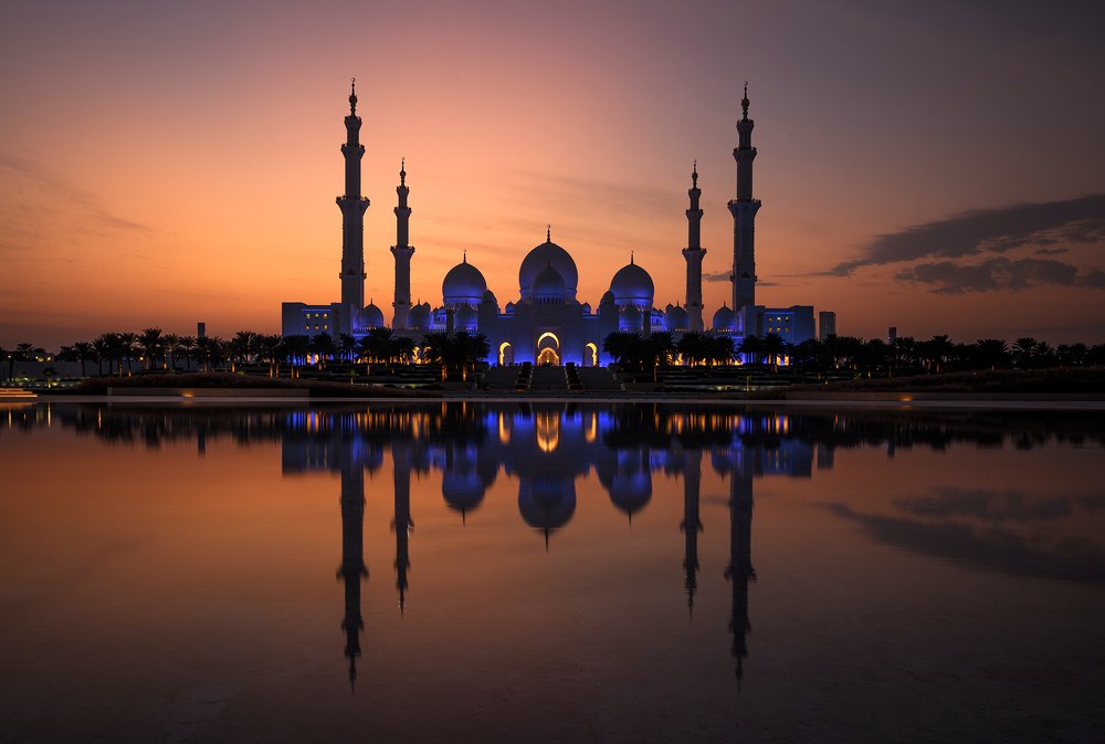 the Great Abu Dhabi Mosque
