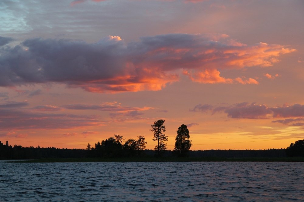 Закат на реке Вуокса