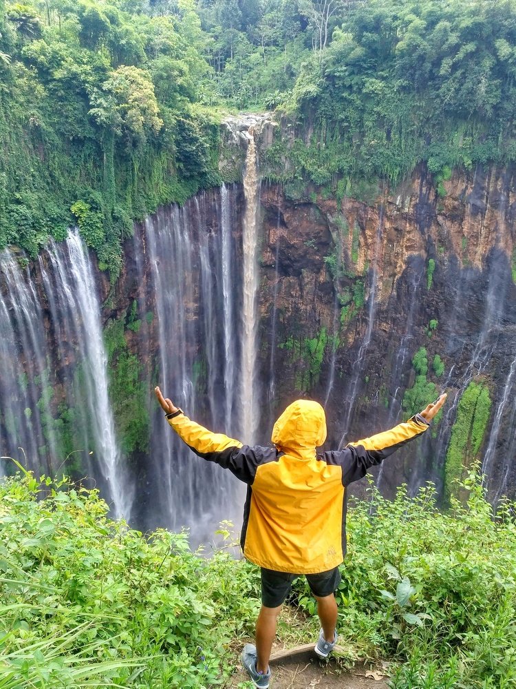 Tumpak sewu waterfall