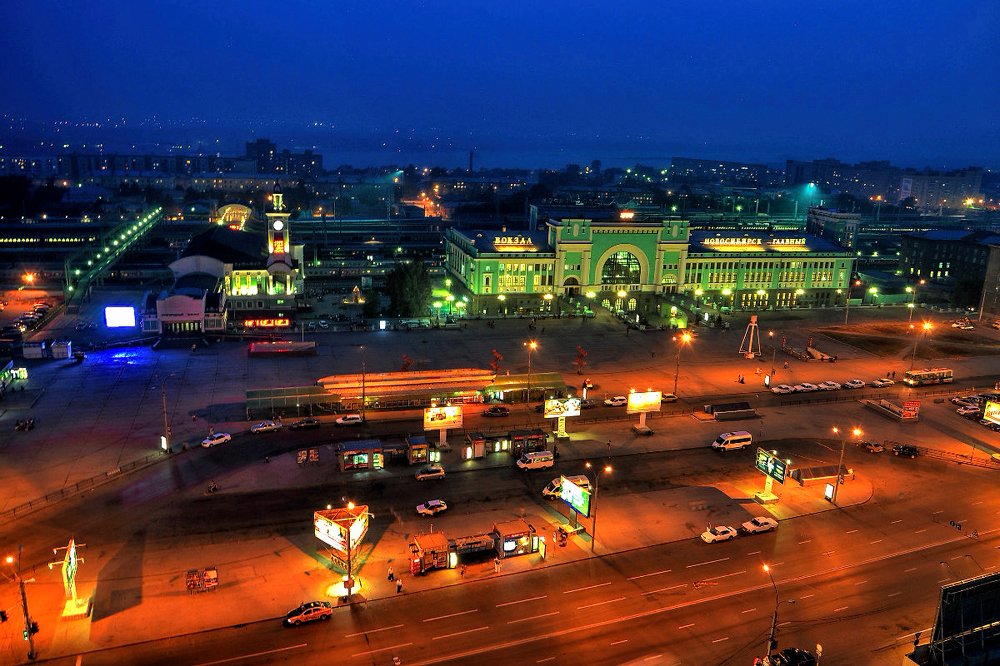 Ночной Новосибирск. Вокзал.