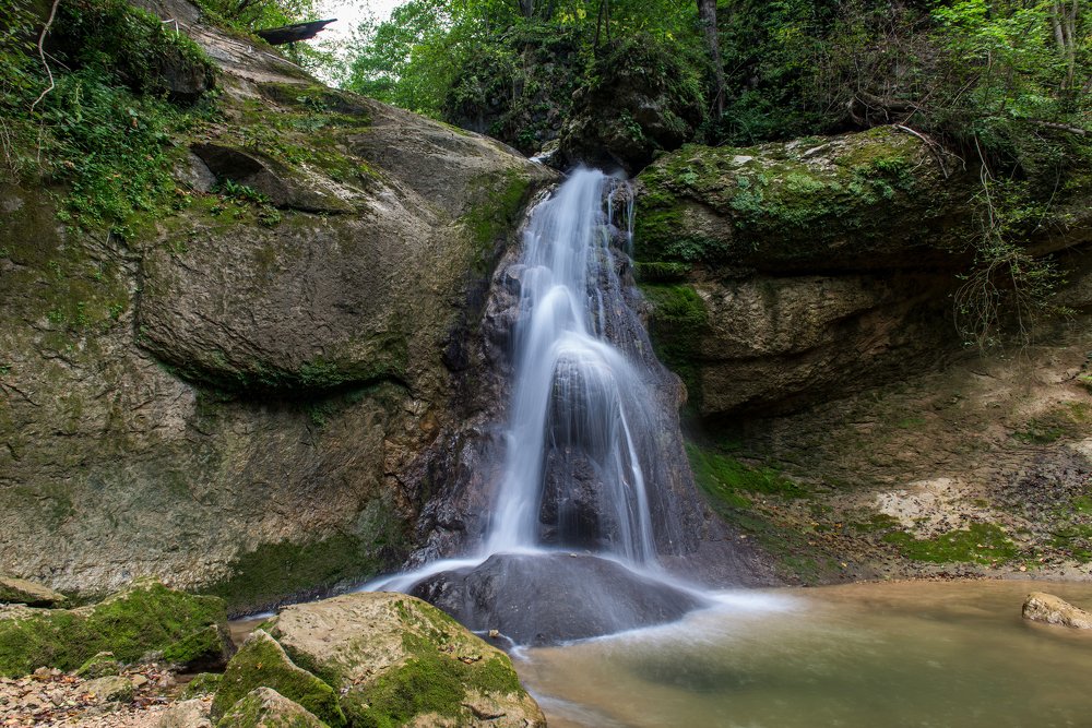 Нижний водопад реки Мишоко