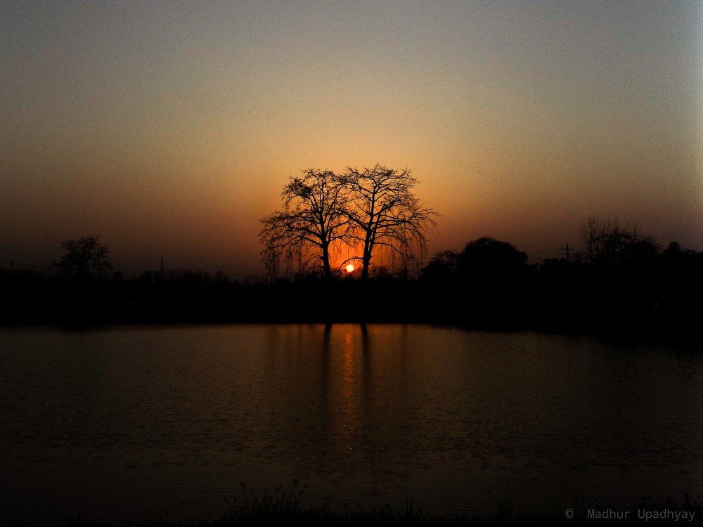 Setting Sun into nowhere