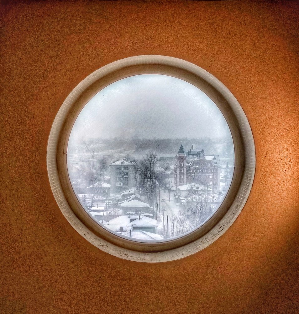 Окно в зиму