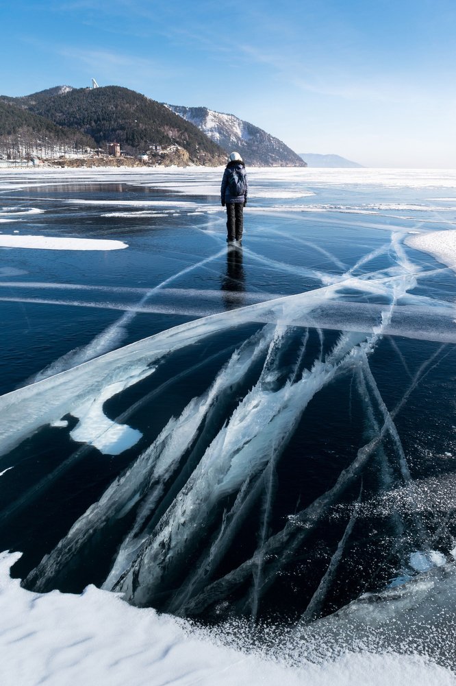По зеркалу Байкала