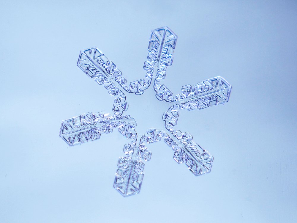 хрустальная снежинка