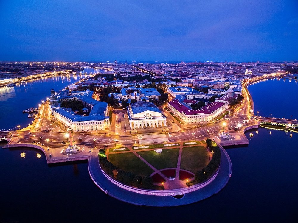 Dawn over the river Neva. Spit of Vasilyevsky Island