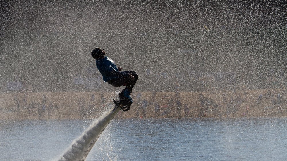 Флайбордер