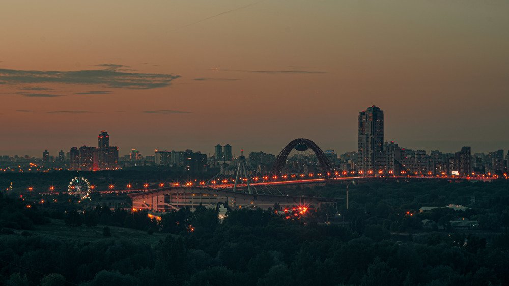 Город засыпает...