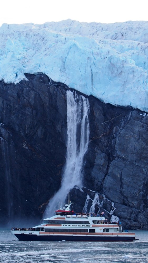 Ледяной водопад Ice waterfall