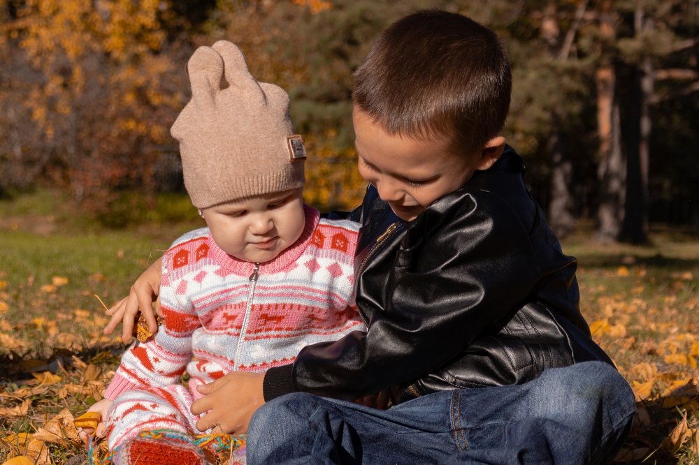 Брат с сестрой