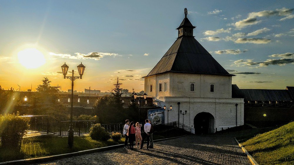 Kazan Kremlin in the beams of sunset