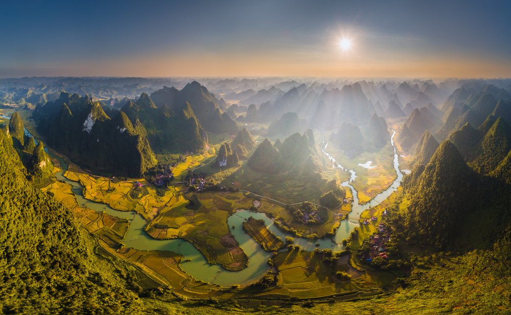 Những mảng màu biên cương