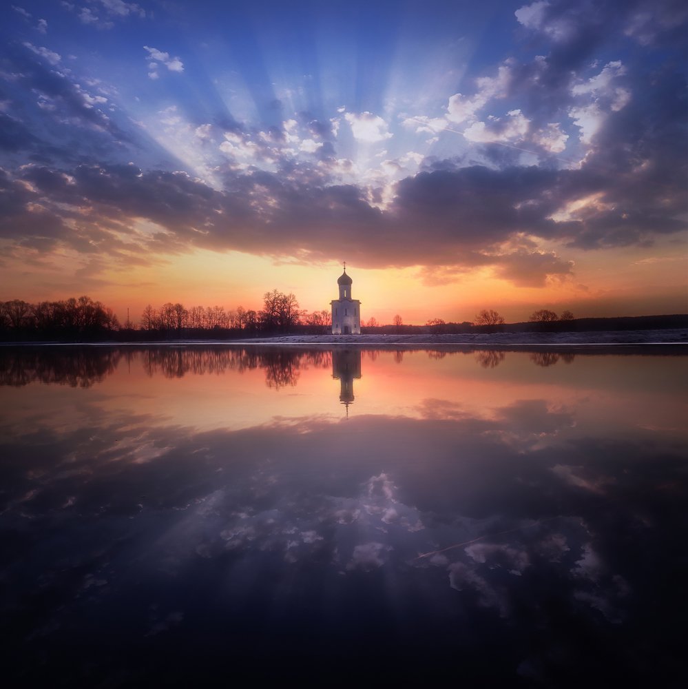 Рассвет в Покровах. Половодье 2018.