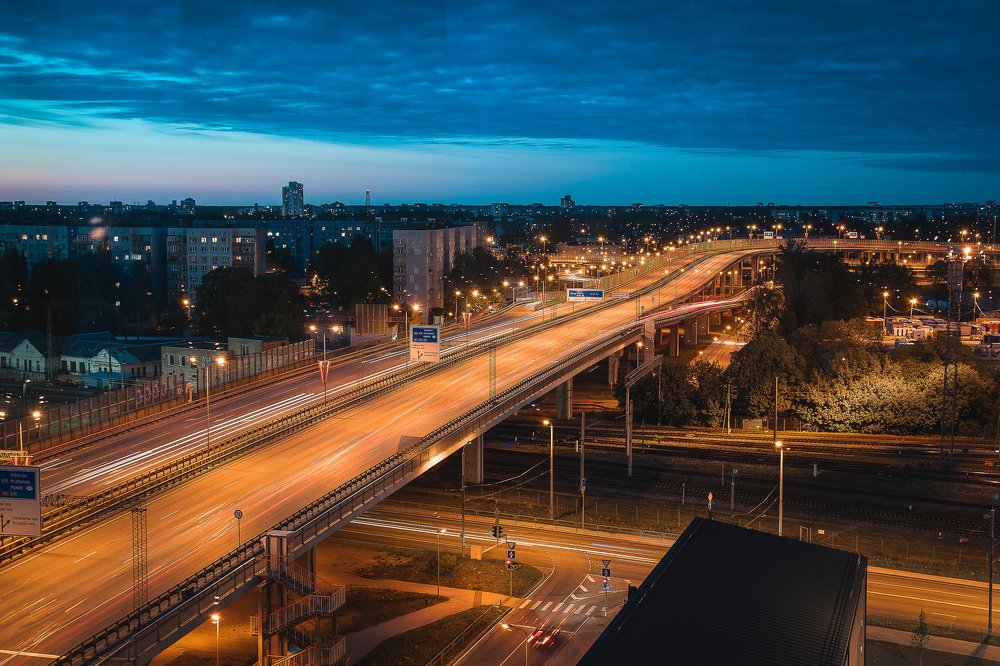 Золотой мост в город