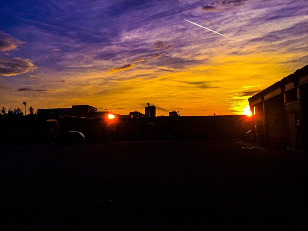 Два солнца.