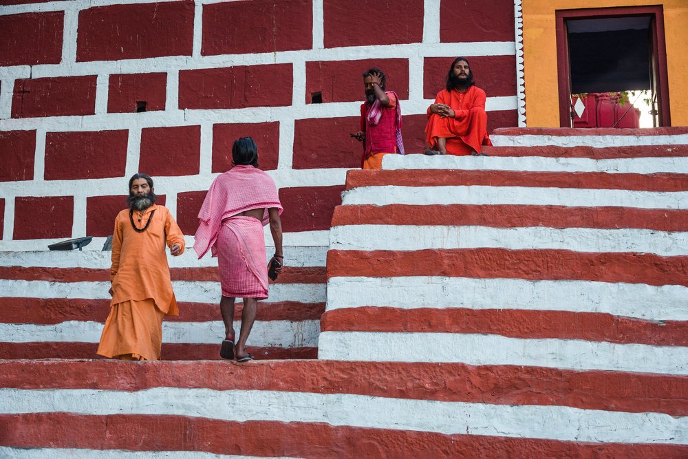 The Daily life of Red Stairs