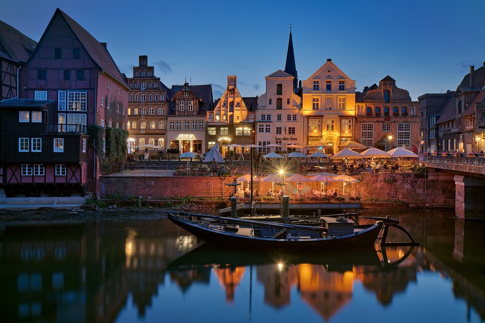 Stint Market in Lüneburg Harbour