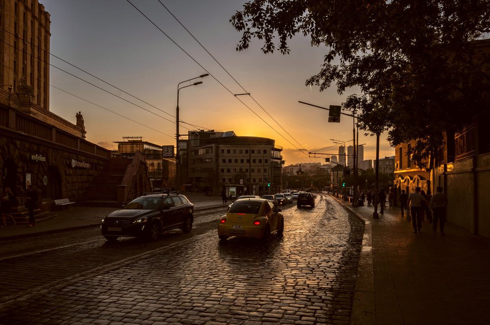 Закат на Баррикадной