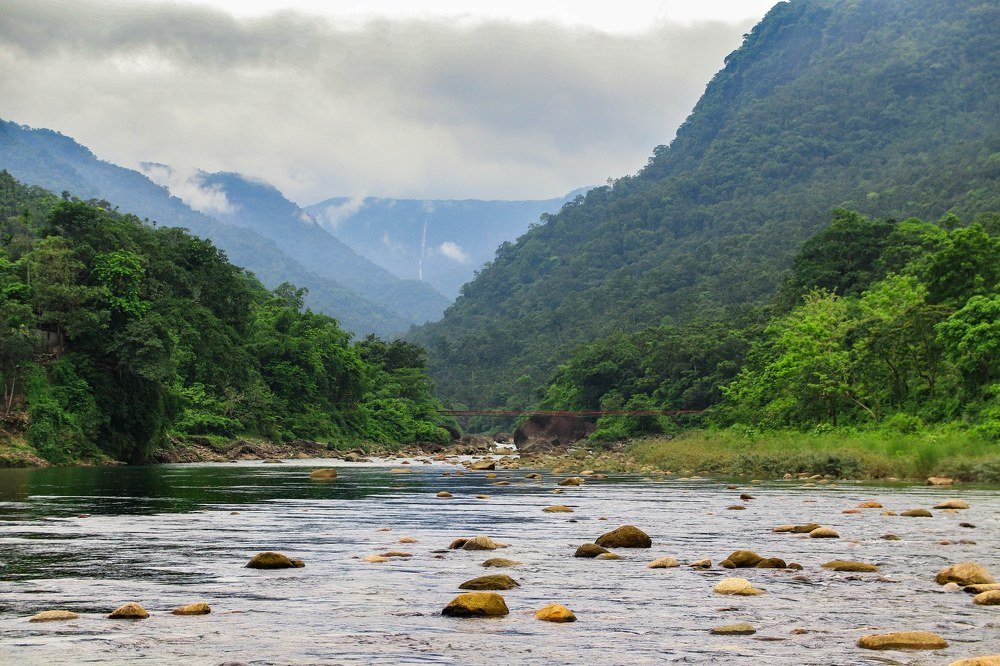 From the stones to the clouds