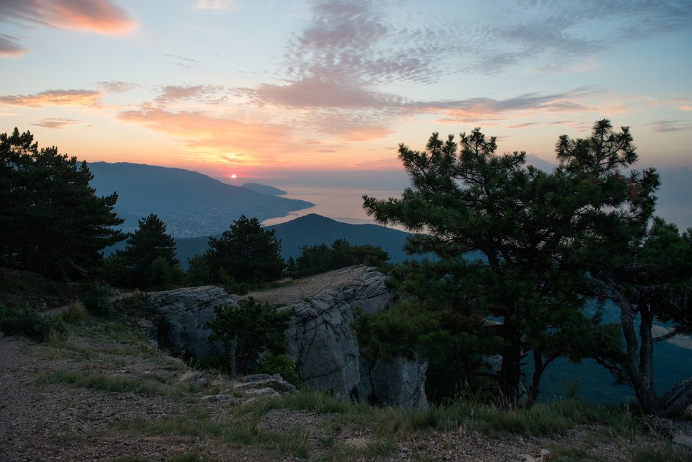 Восход на Ай-Петри