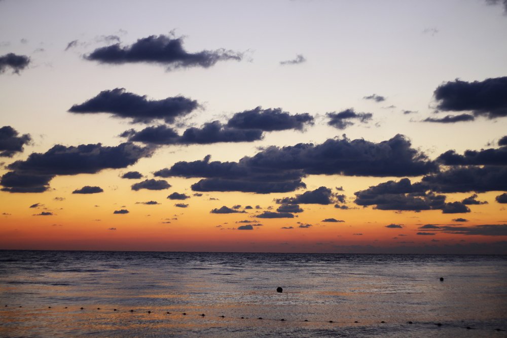 Закат над морем