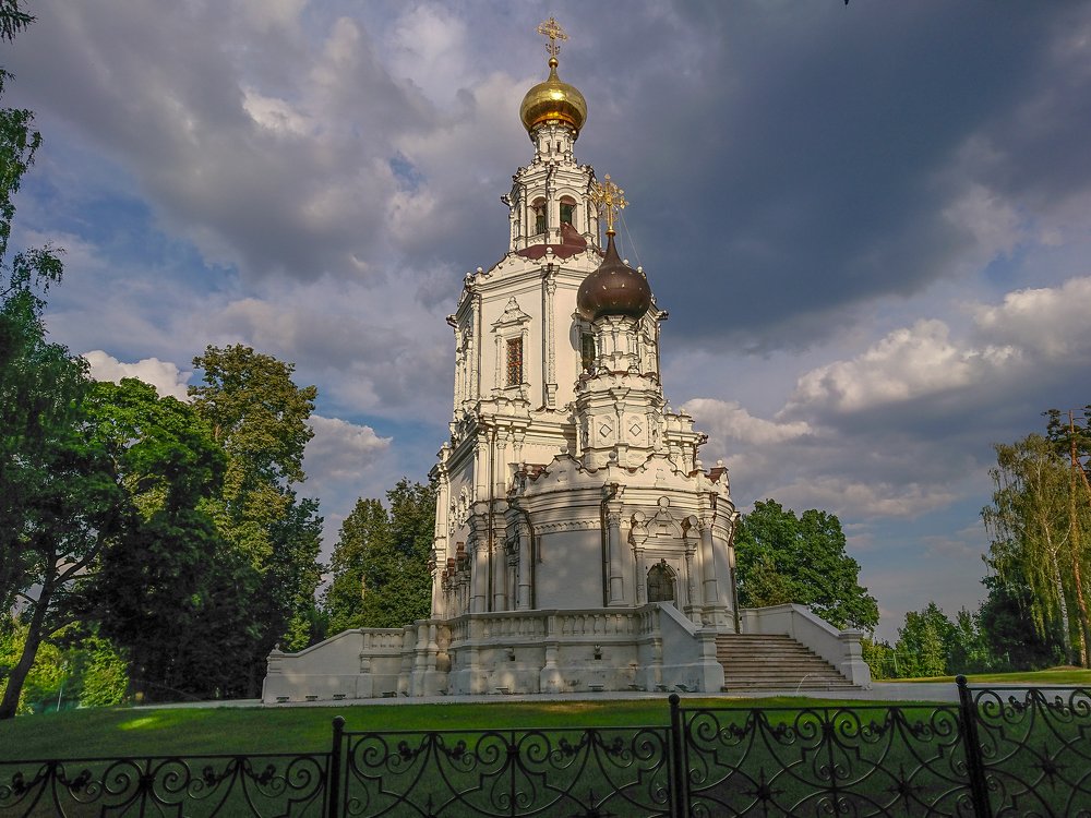 Московский храм