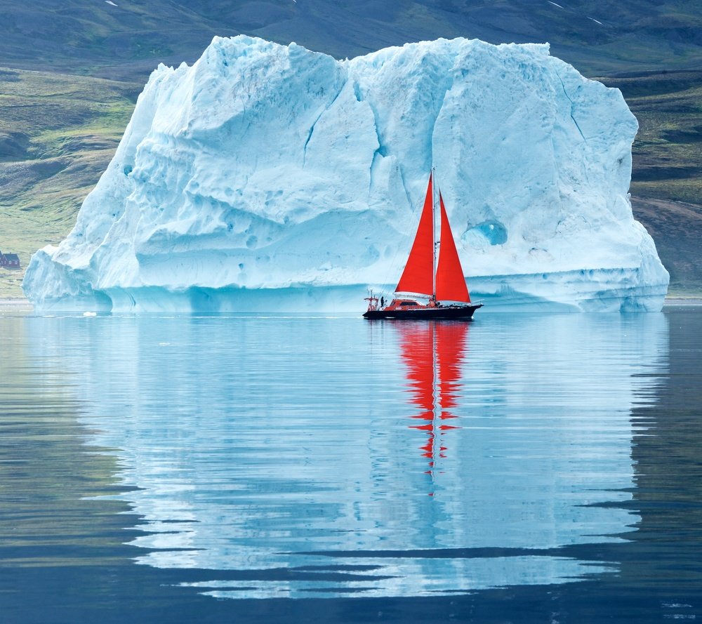Парус и айсберг