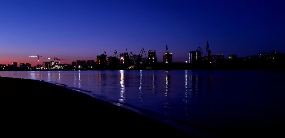 Город не спит...