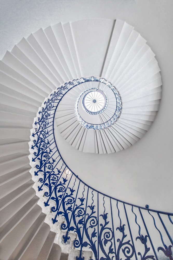 Вверх по лестнице