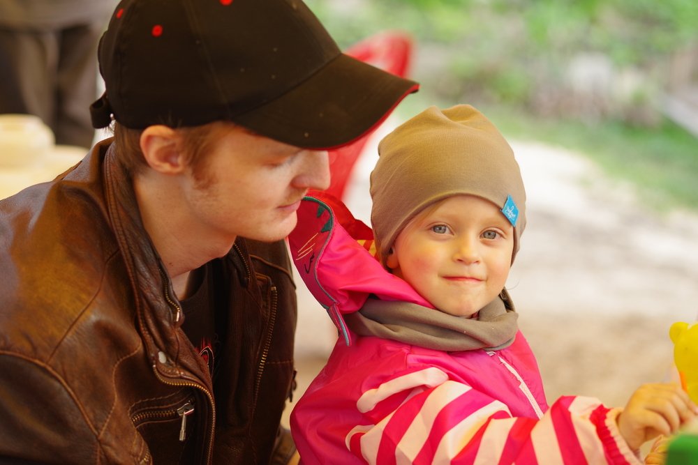 брат с сестренкой