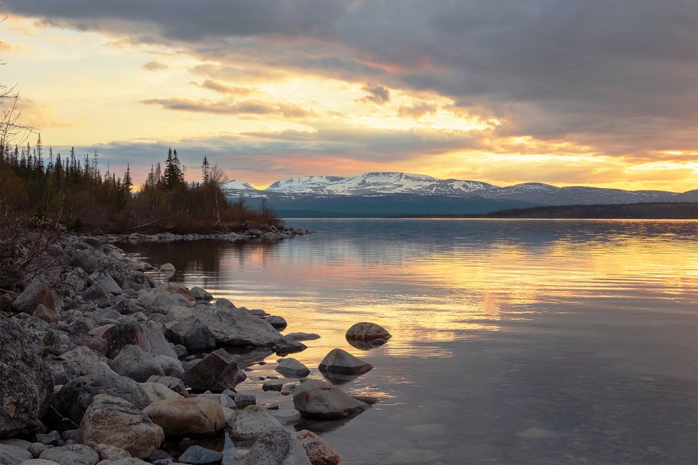 Закат на Кольском полуострове.