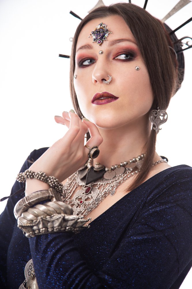 Портрет tribal-танцовщицы