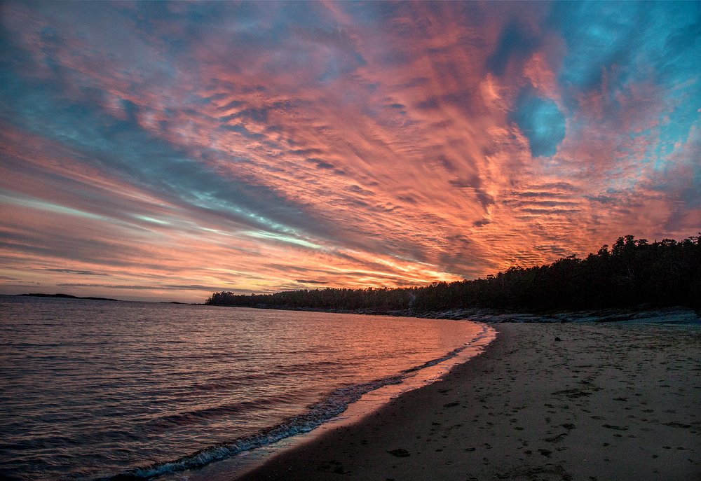 Кий - остров на Белом море.