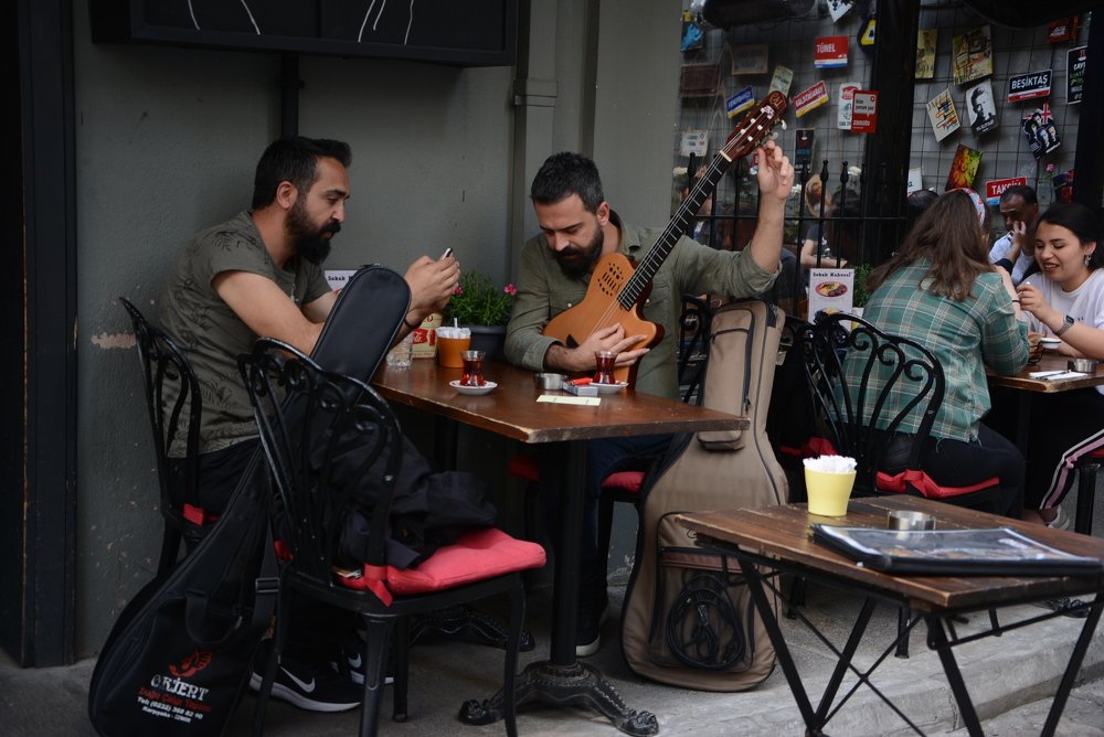 STREET MUSİCİANS